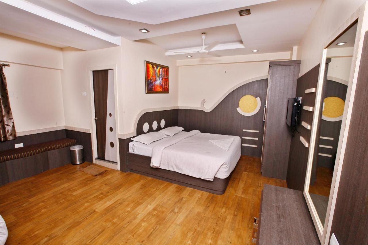 Hotel Vasantham Coimbatore Eksteriør billede